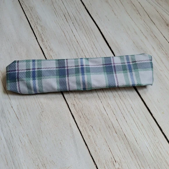 Norwex Plaid Wristlet and Hair Accessories NWOT Gift for Teens Women - Picture 4 of 10